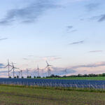 Renovables en venta acelerada en España