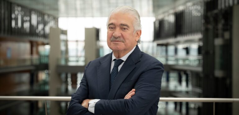 Endesa-CEO-josé-bogas.jpg.resize.2400.1160.center.center@2x